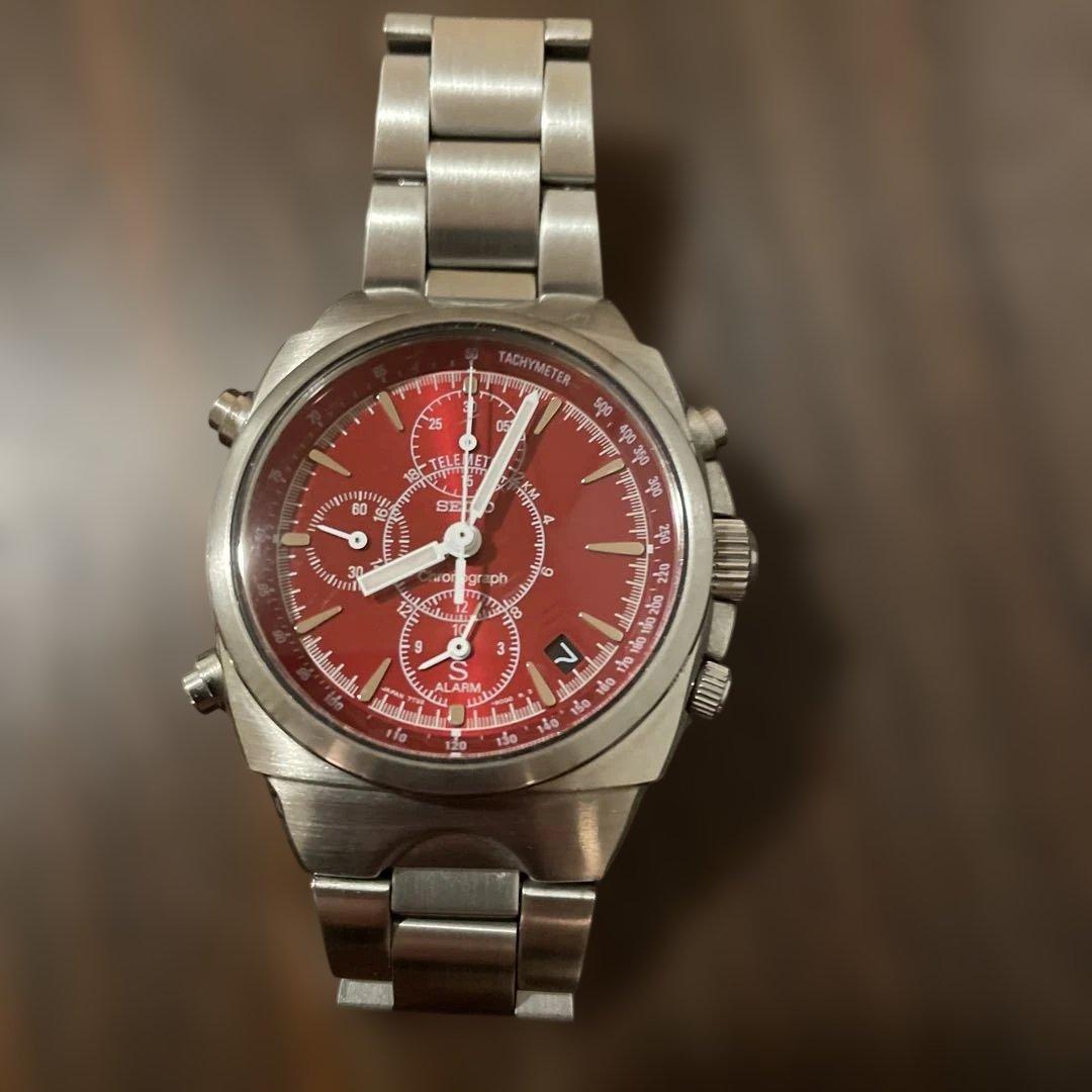 SEIKO SUS クロノグラフ、レッド