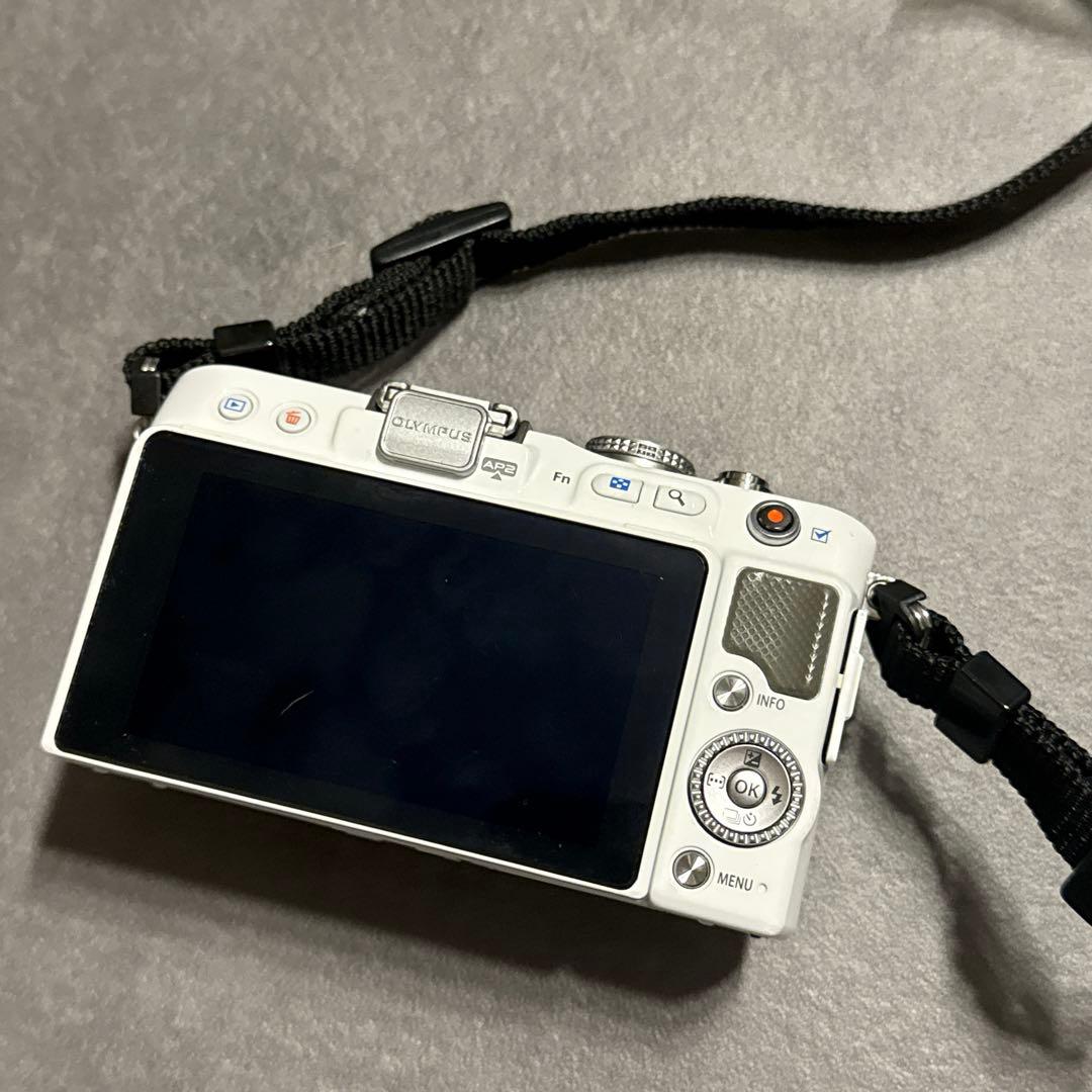 Olympus pen Lite E-PL3 ダブルスキームキット　ホワイト