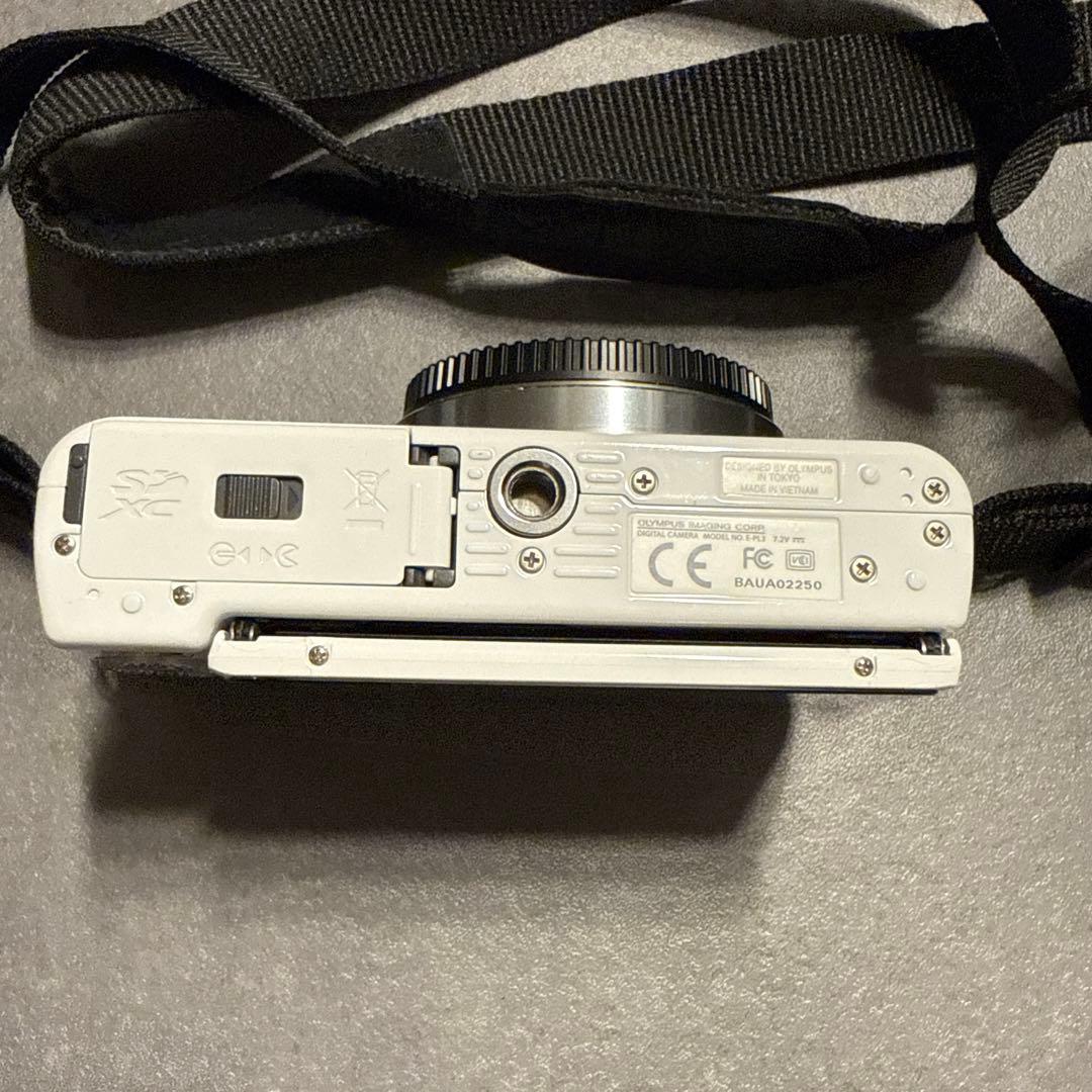 Olympus pen Lite E-PL3 ダブルスキームキット　ホワイト