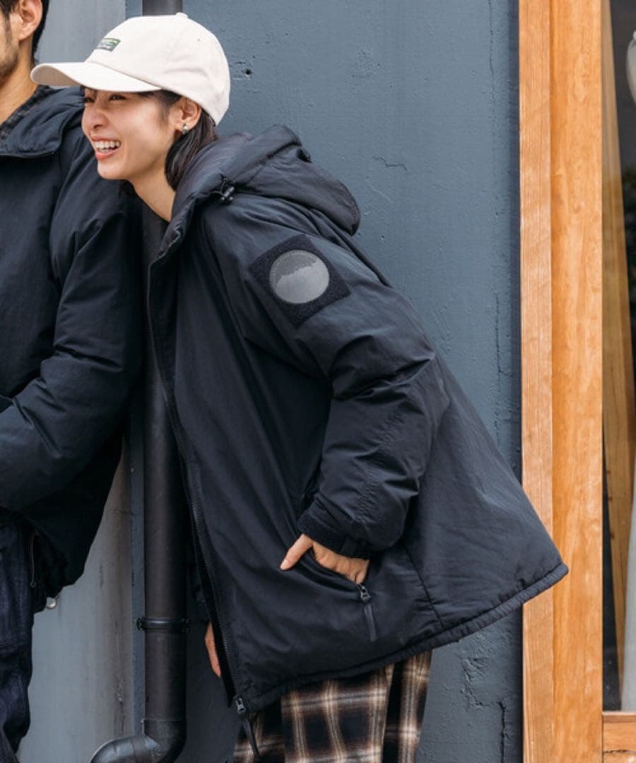 ナンガ　フリークスストア　コラボ　別注　ダウンジャケット