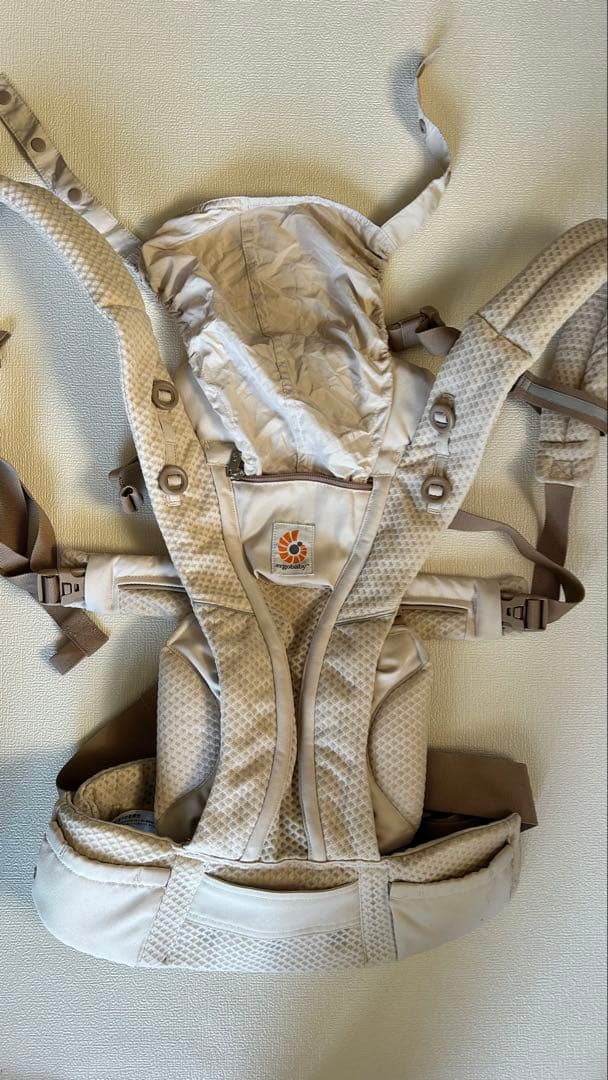 『美品』OMNI Breeze ナチュラルベージュ　※よだれパッド付き