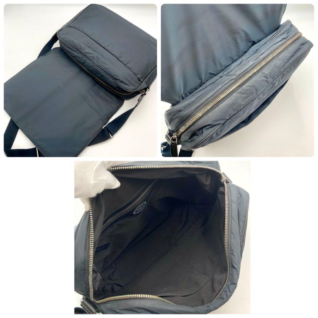 高級感！美品✨TOD'S メッセンジャーバッグ 紺色 肉厚ナイロン 仕事 大容量