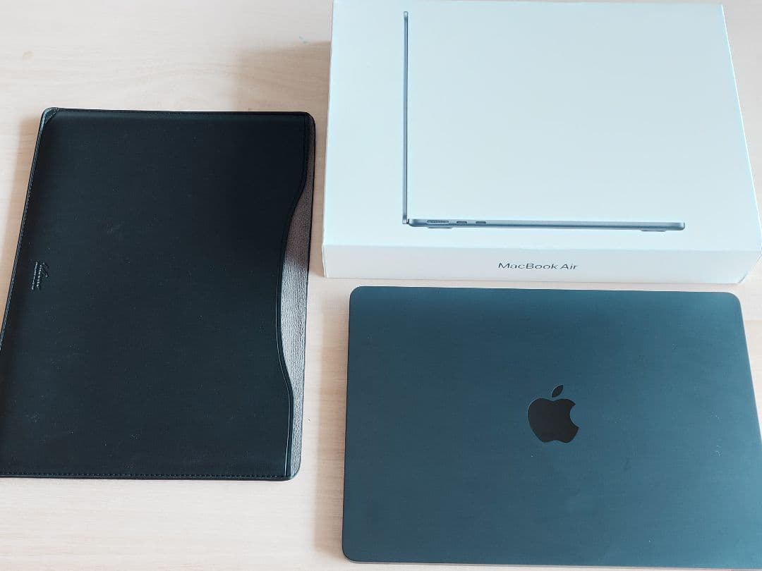 Apple MacBookAirM2 8GB256GBスペースグレー【訳有り】