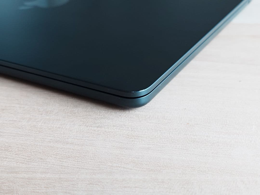 Apple MacBookAirM2 8GB256GBスペースグレー【訳有り】