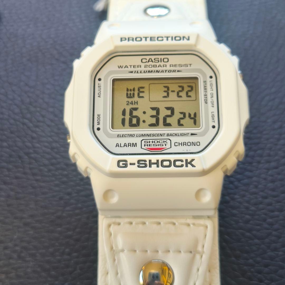 激レア/未使用 G-SHOCK DW-5600 ホワイト 替えベルト付 完品