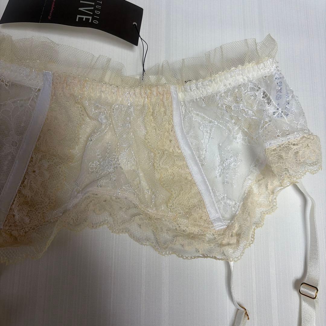 studioFIVEクリーム色 レース ブラショーツガーターセットC75/M