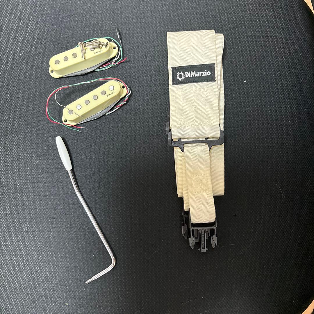 Fender Japanイングウェイモデル純正ハードケース付き