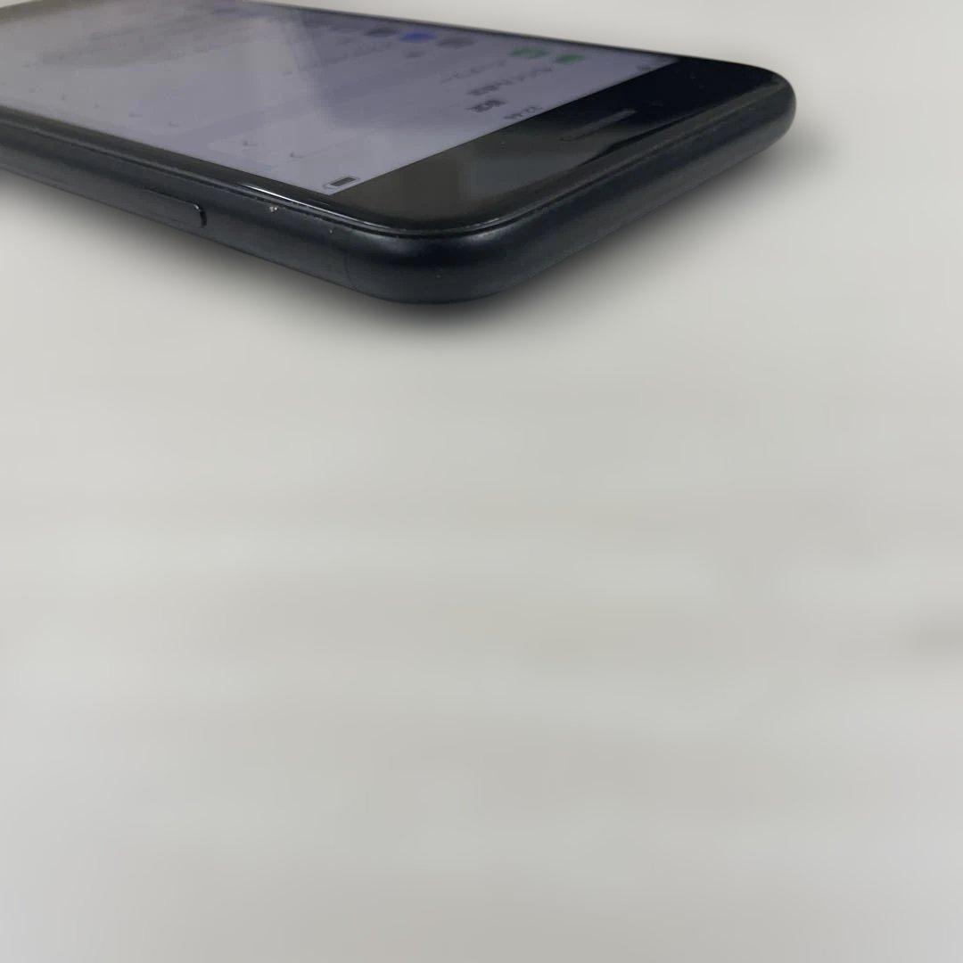 Apple iPhone SE（第2世代） 64GB SIMフリー