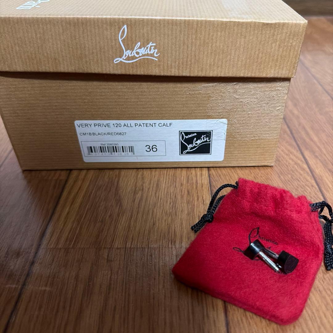 Christian Louboutin オープントゥパンプス