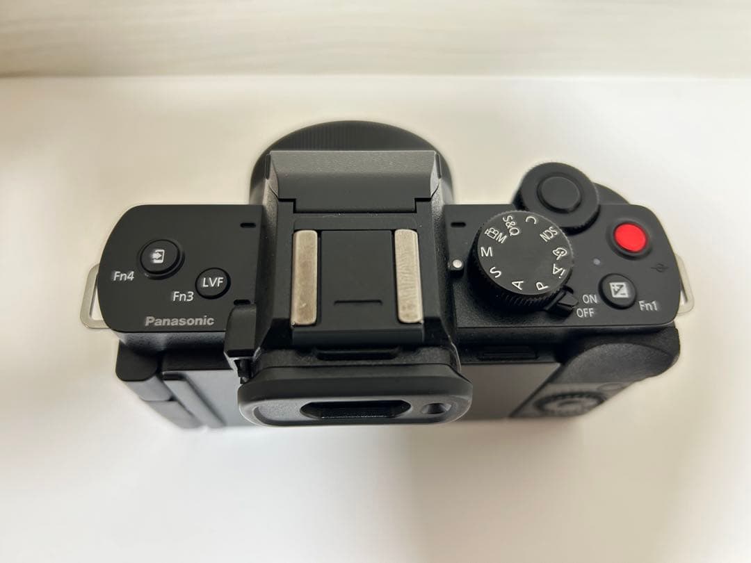 新品同様 Panasonic LUMIX DC-G100DW ダブルズームキット