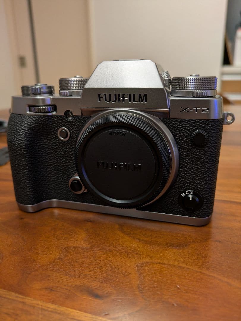 【さぶろく】FUJIFILM XT-2 グラファイトシルバー