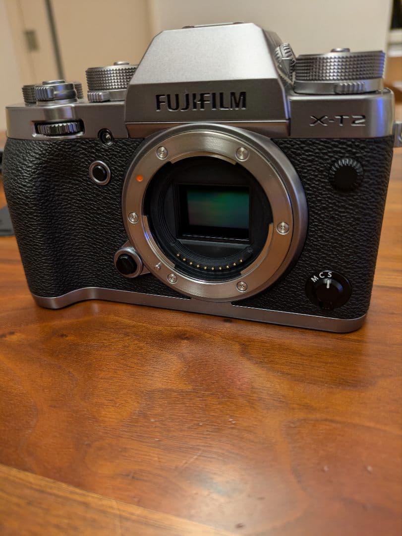 【さぶろく】FUJIFILM XT-2 グラファイトシルバー