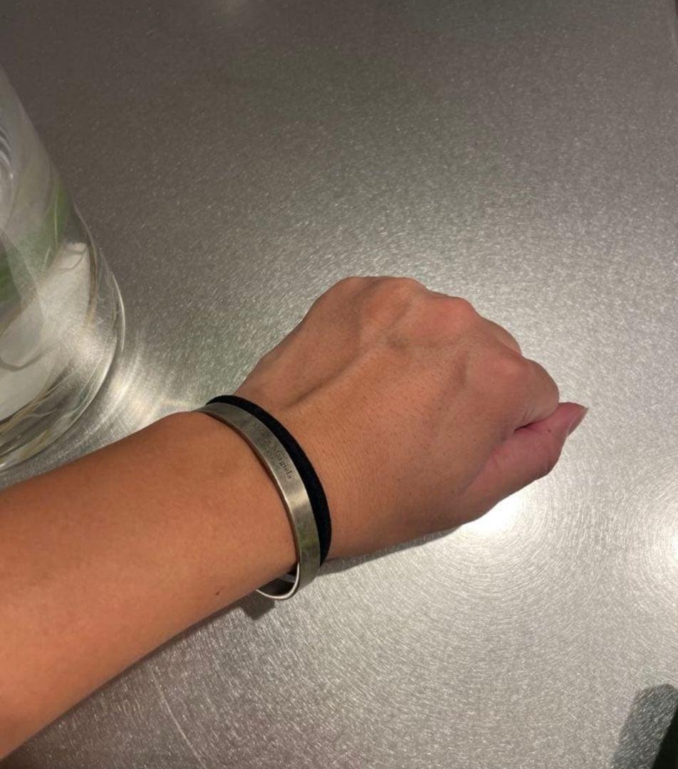 お値下げ不可　MAISON MARGIELA シルバーロゴカフブレスレット