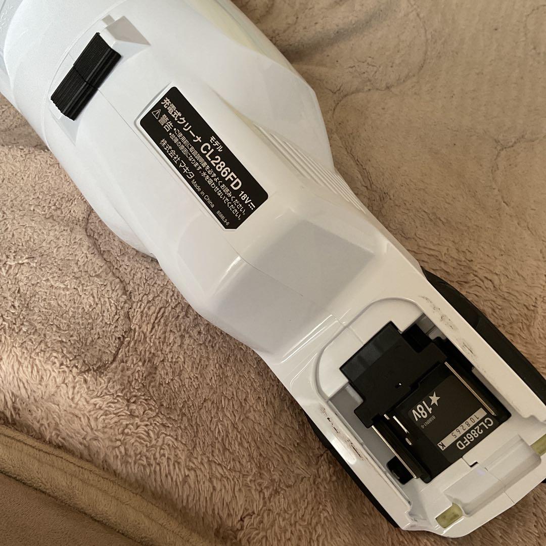 Makita CL286FDスティッククリーナー 本体