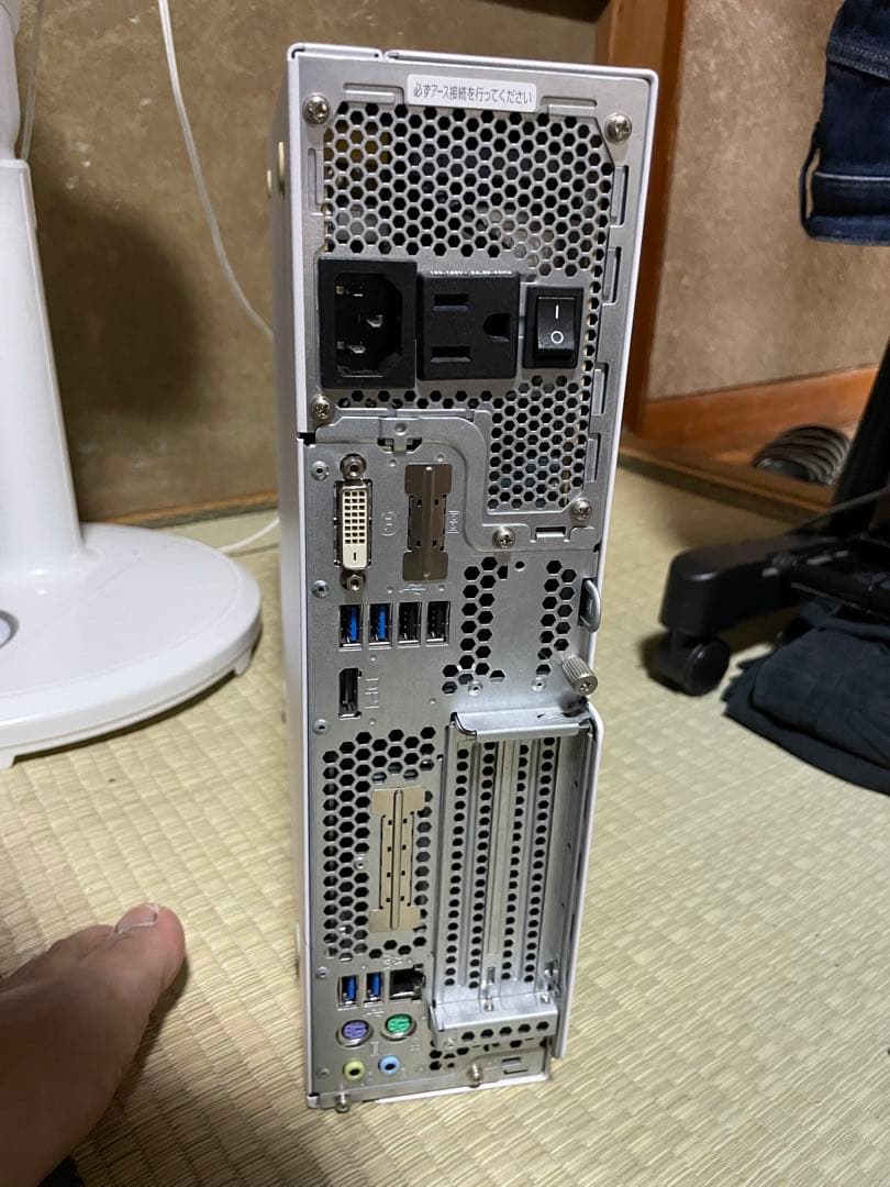 富士通ESPRIMO D587/R Corei5 SSD128GB中古品