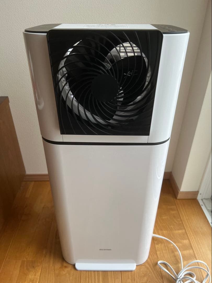 タワー型サーキュレーター ホワイト