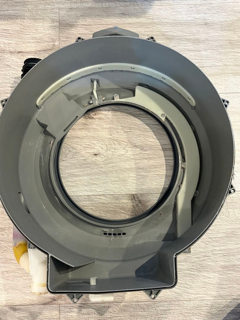 日立　ヒートリサイクル 風アイロン ビッグドラム スリム 2015年製