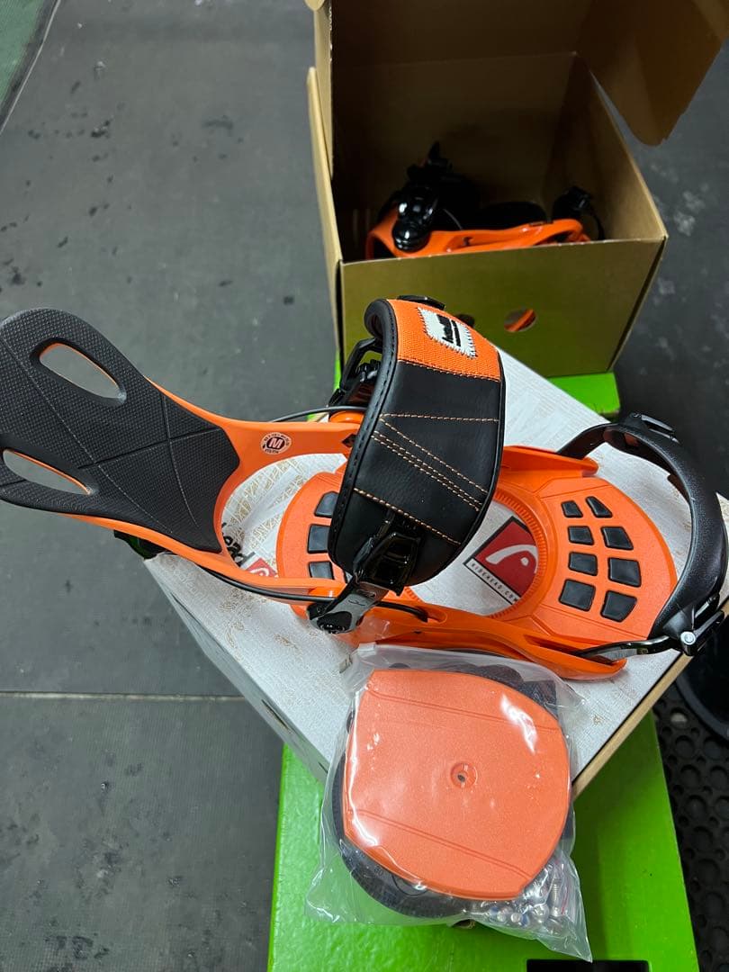 オレンジ スノーボードビンディング 未使用 Lサイズ