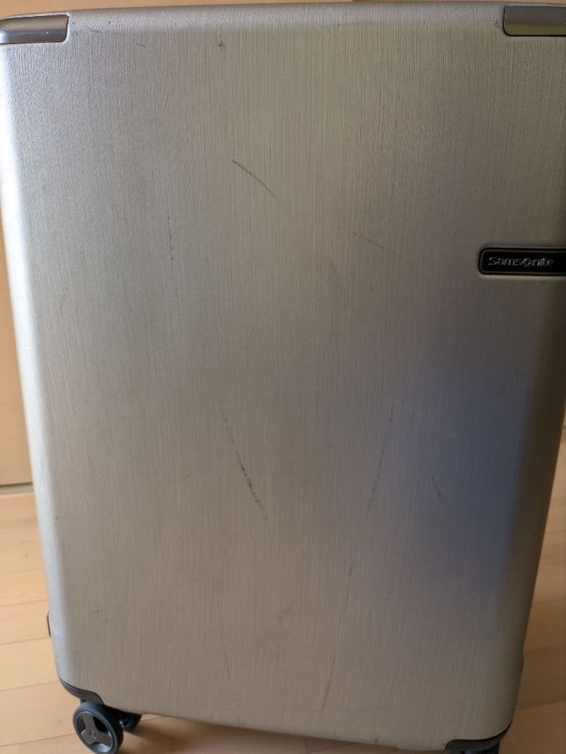 SamsoniteサムソナイトEVOAエヴォア　SPINNER69スピナー69