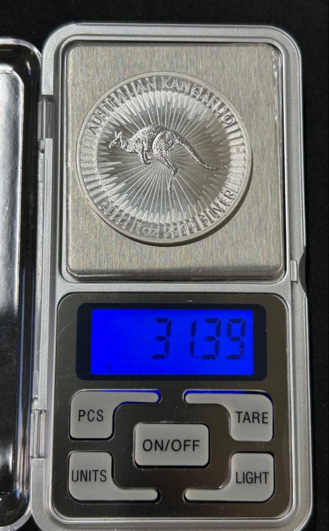オーストラリア　カンガルー銀貨　1オンス　本物保証　ケース付き　④