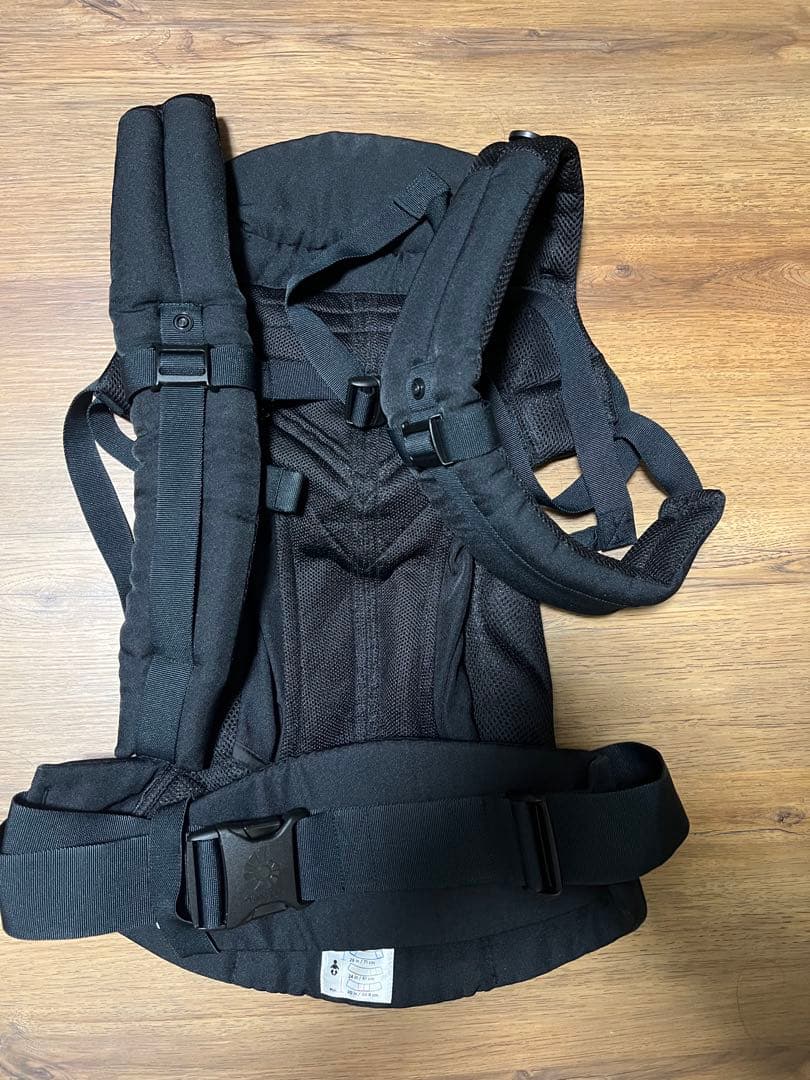 【極美品】ergobaby Omni 360 抱っこ紐 ブラック　エルゴ　オムニ