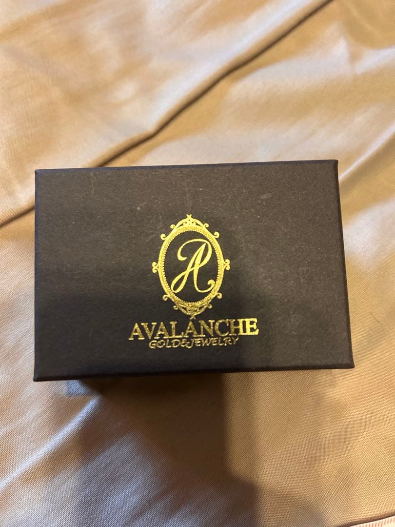 10K イエローゴールド ピアス、AVALANCHE