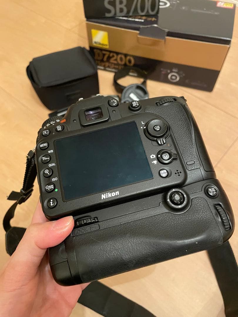 デジタルカメラ Nikon D7200 + Nikkor 18-300mm + SB-700