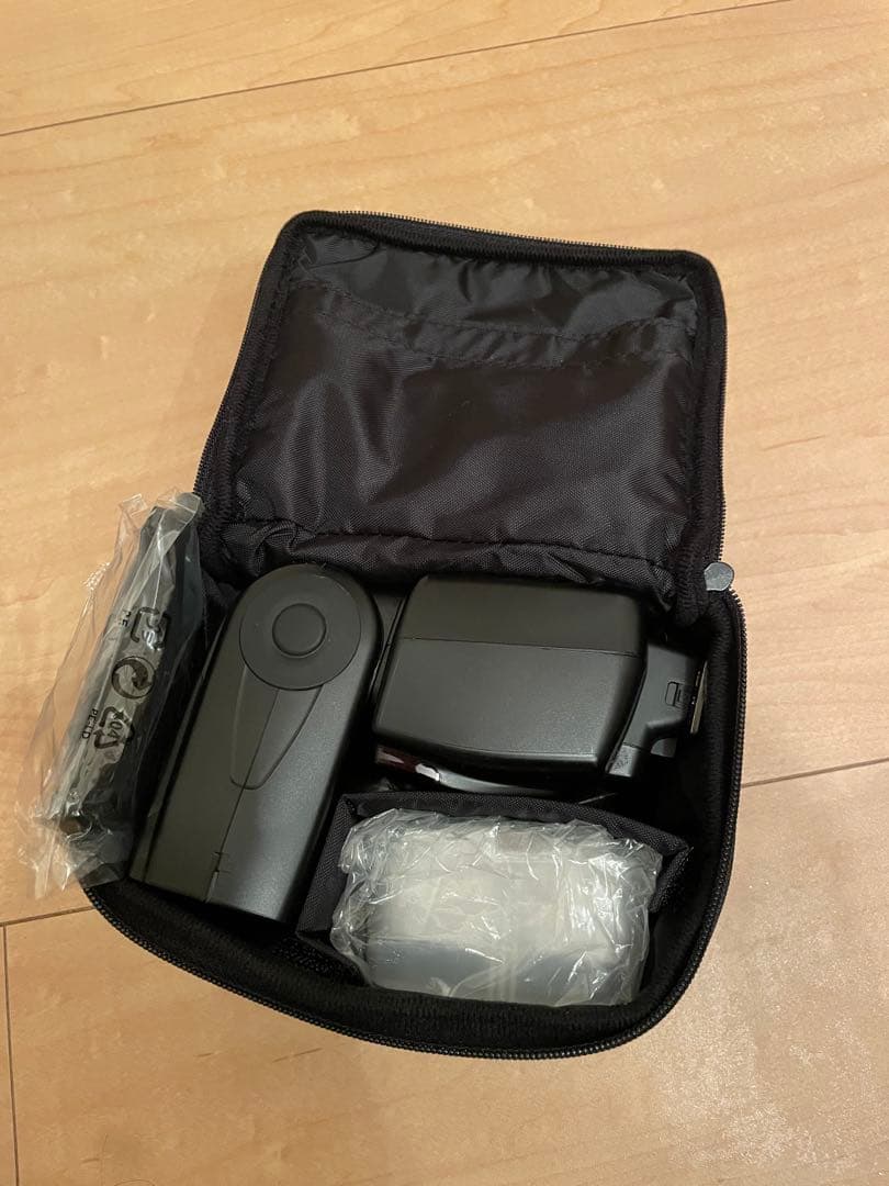 デジタルカメラ Nikon D7200 + Nikkor 18-300mm + SB-700