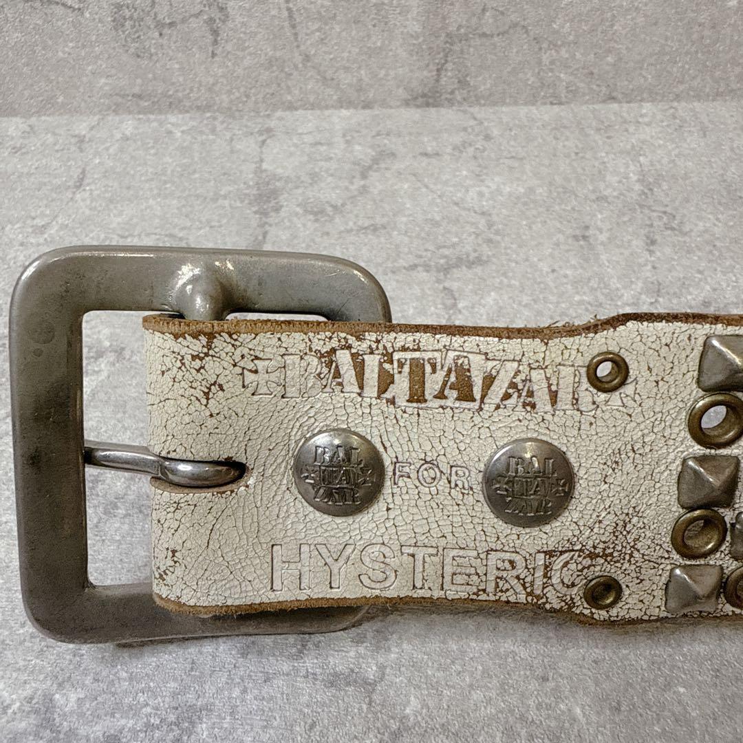 ヒステリックグラマー x バルタザール ロゴ スタッズ レザー ベルト ホワイト