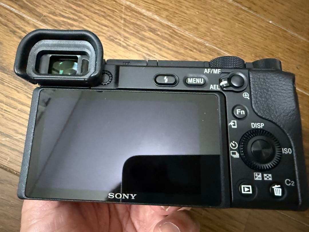 SONYデジタル一眼カメラα6400パワーズームレンズキット、他