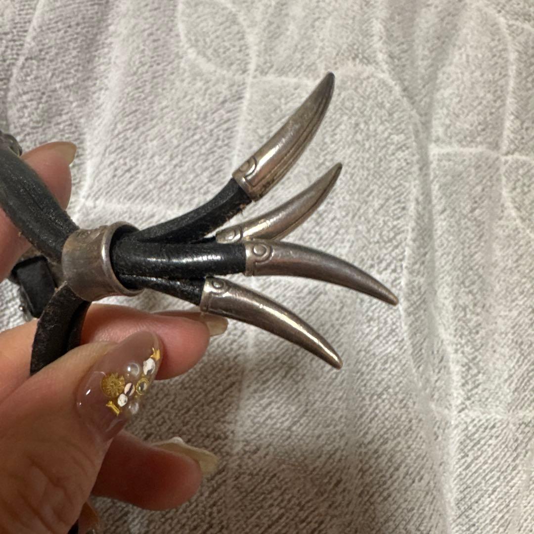 ジンティ ドラゴンモチーフ レザーブレスレット