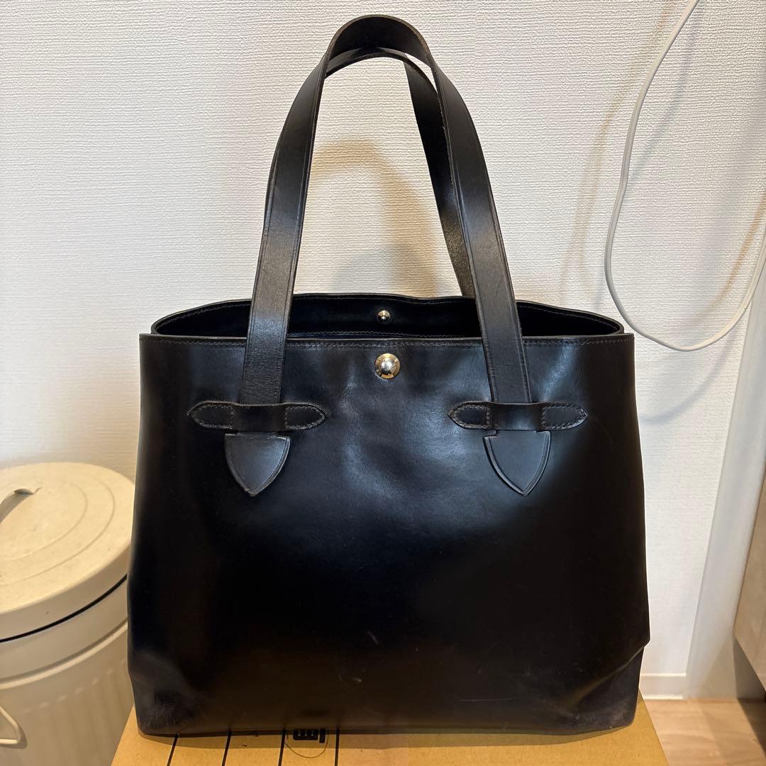 メンズ　黒トートバッグ　beams