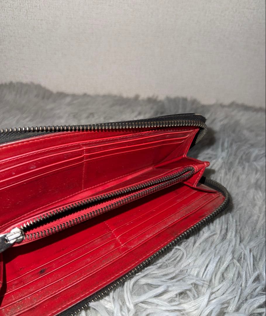 ルブタン ドットデザイン 長財布 黒 赤