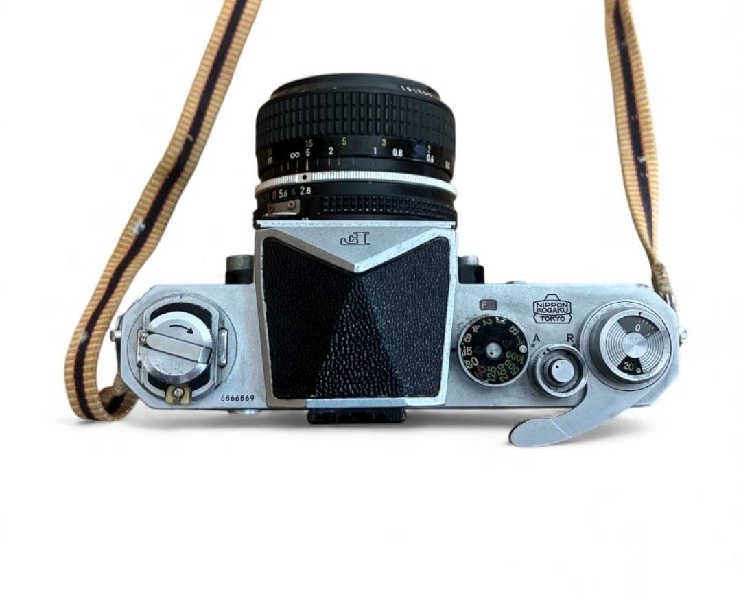 カメラ Nikon F ＋ レンズ Nikon NIKKOR 28mm f2.8