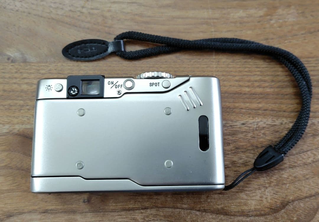 【ジャンク品】MINOLTA TC-1 コンパクトフィルムカメラ