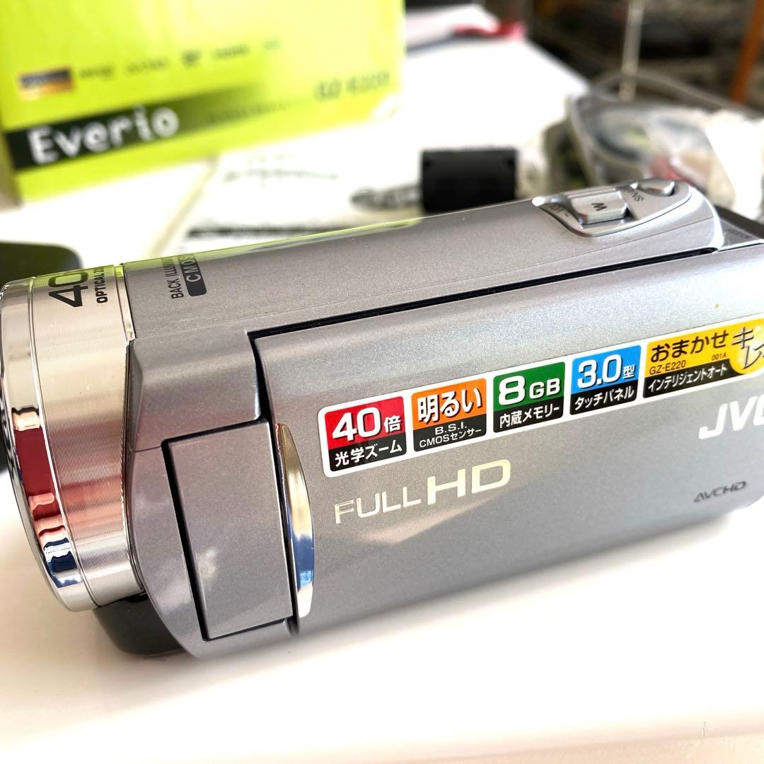 ビデオカメラ JVC Everio GZ-E220
