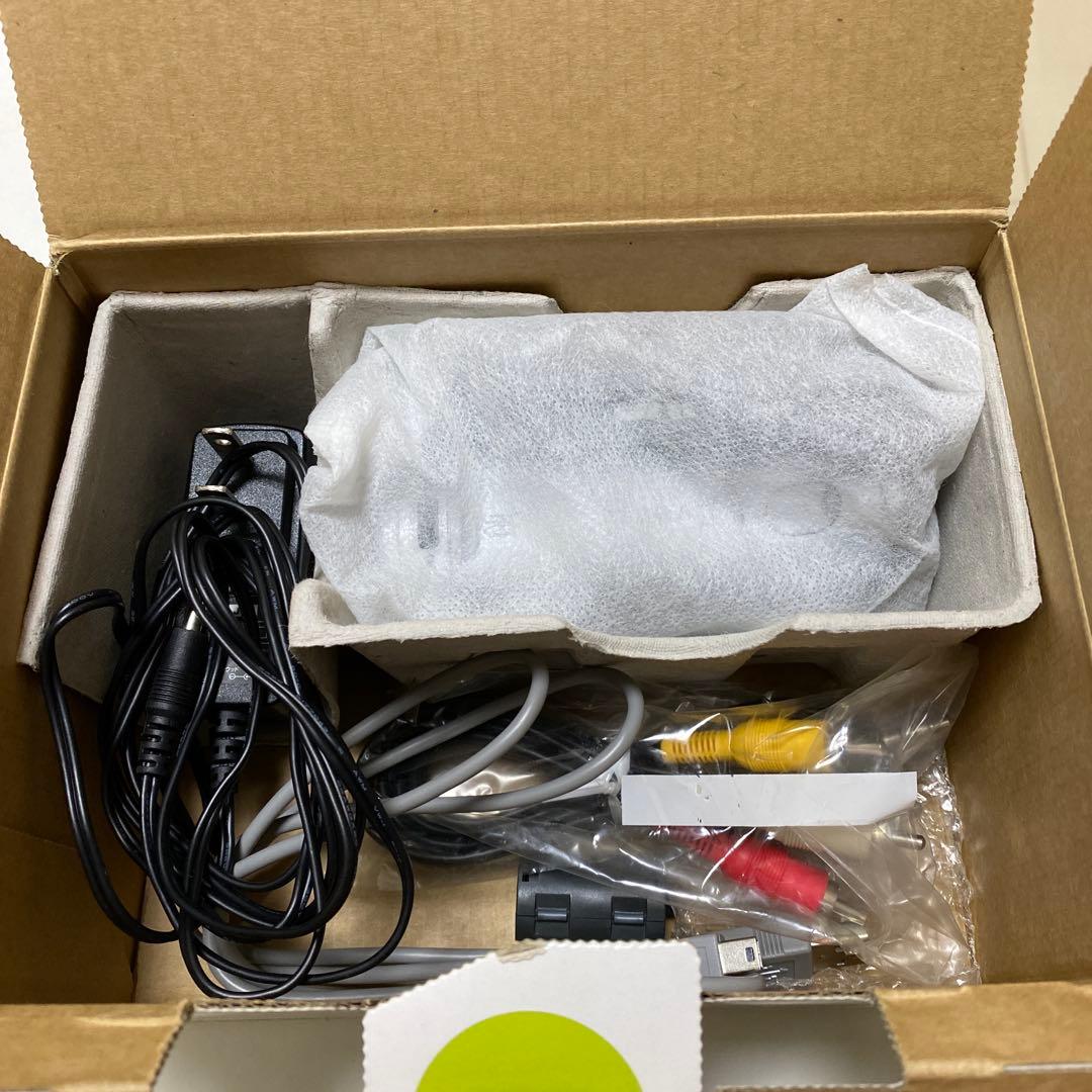 ビデオカメラ JVC Everio GZ-E220