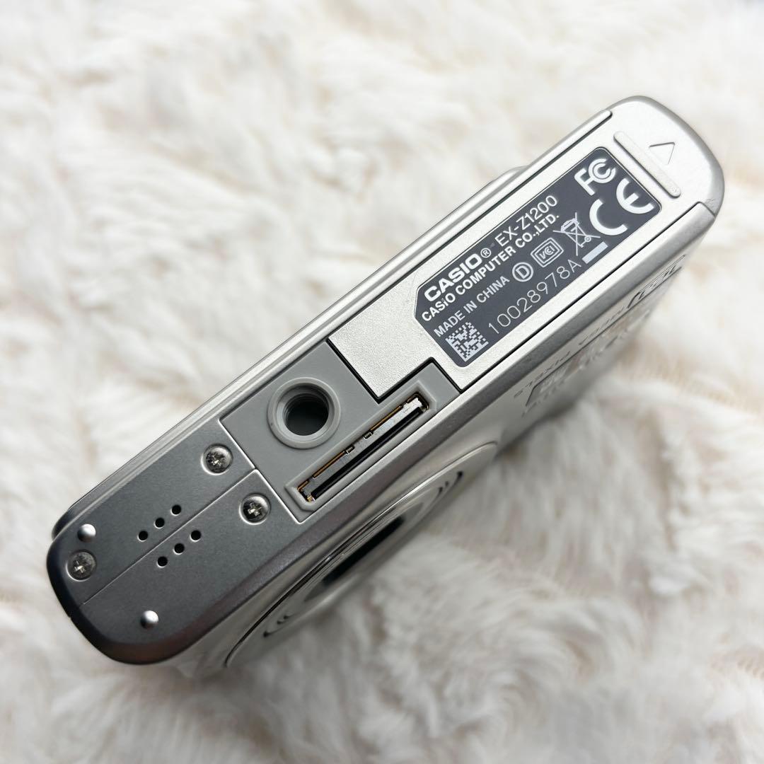動作確認済み CASIO EXILIM EX-Z1200 シルバー