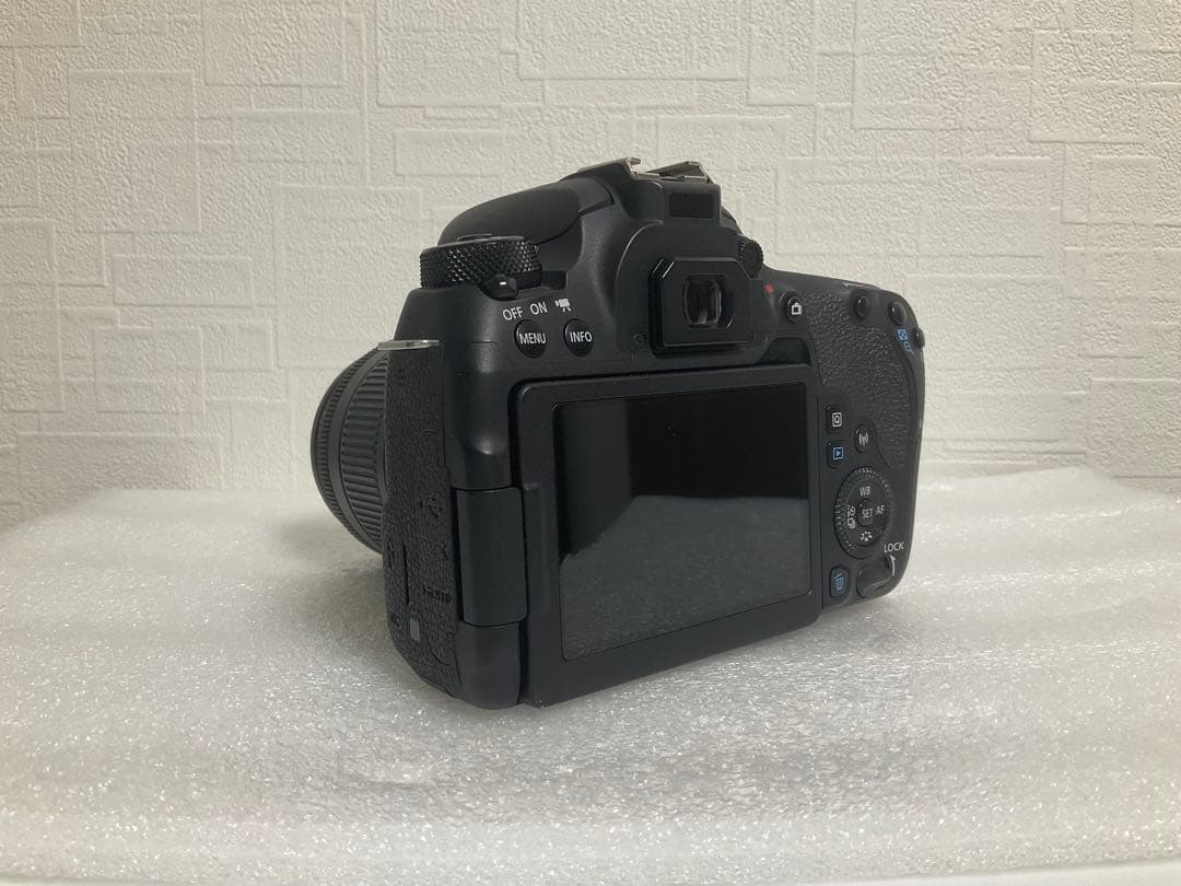 【値下げ交渉大歓迎】Canon EOS 9000Dダブルレンズズーム+αセット