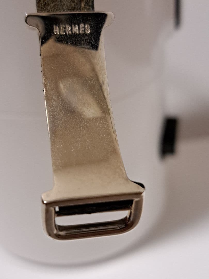 HERMES ブラックレザーブレスレット