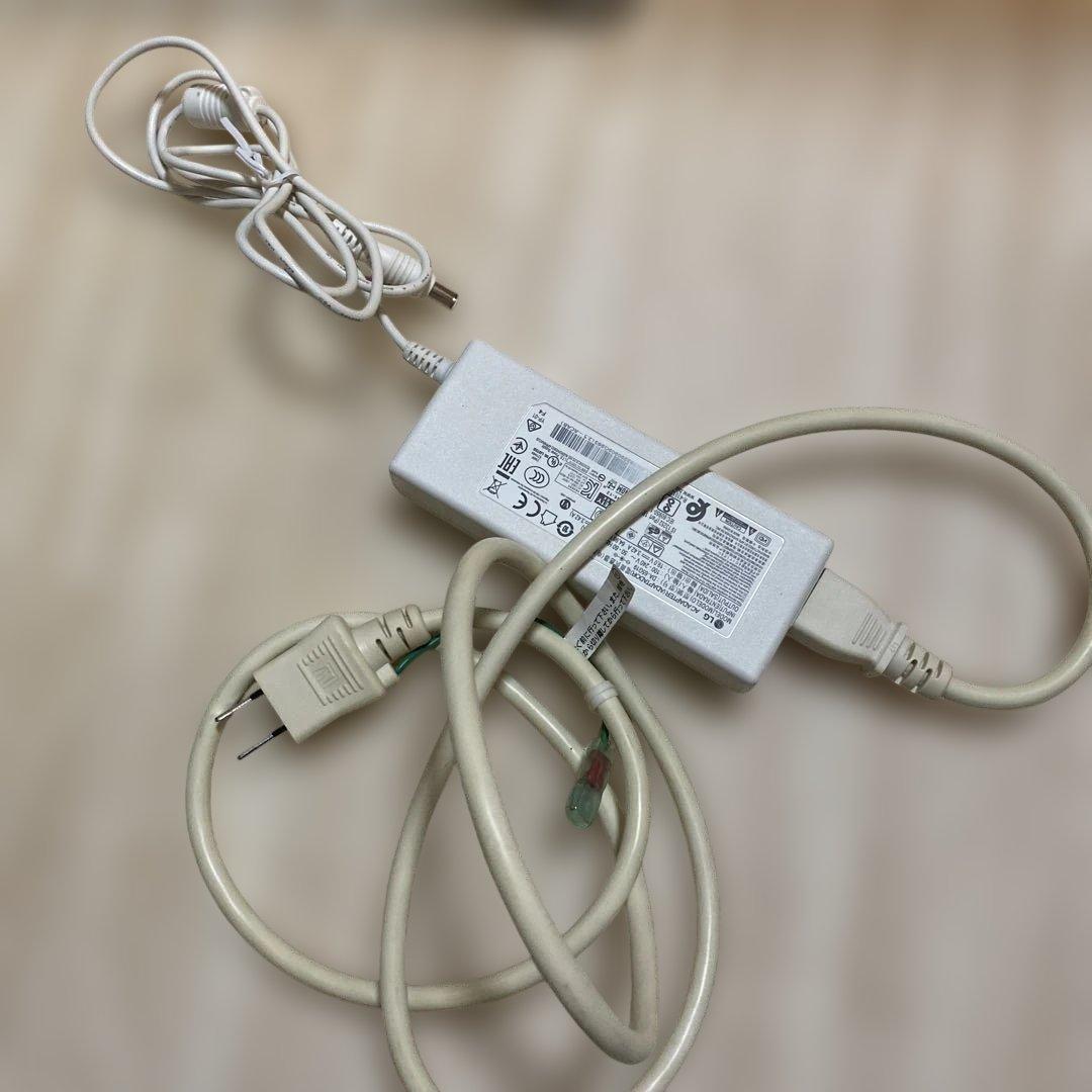 LG 4K 31.5インチ モニターディスプレイ　32UL500-W