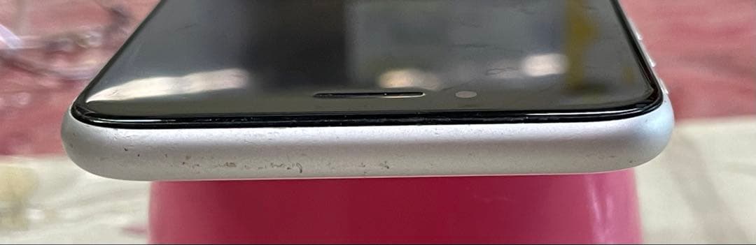 Apple iPhone SE (第2世代) ホワイト 本体