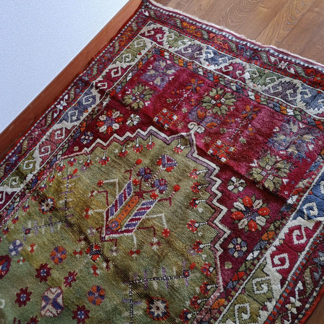 ペルシャ絨毯　トルコ絨毯　トライバルラグ　草木染　アンティーク