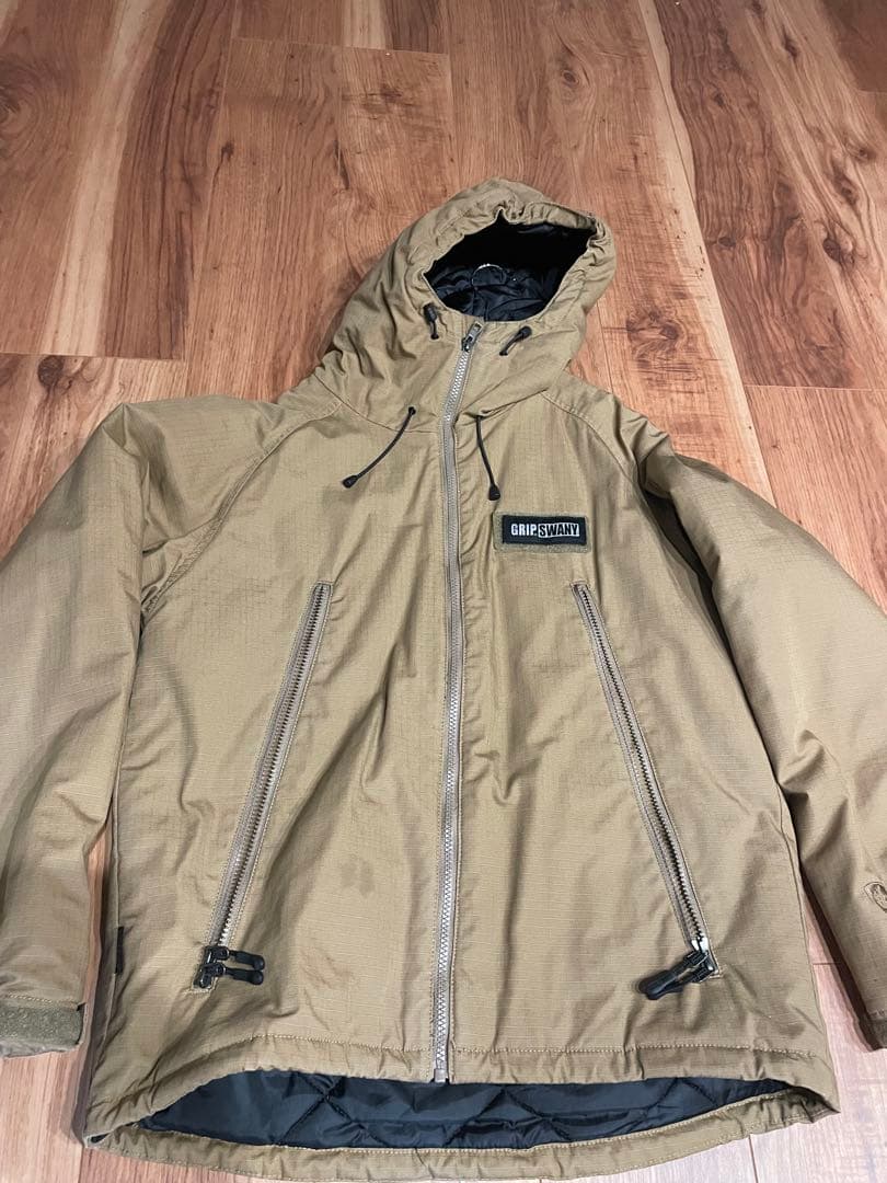 グリップスワニーサーモライト　中綿入り　難燃ジャケットコヨーテ　M GSJ60