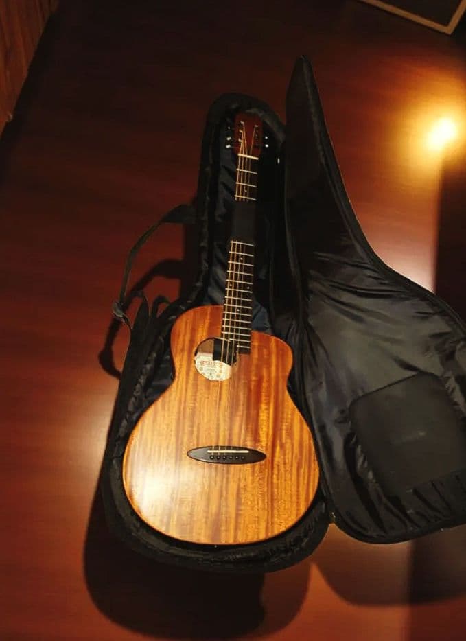 Anuenue MY20 マホガニー ミニギター pu フィッシュマン