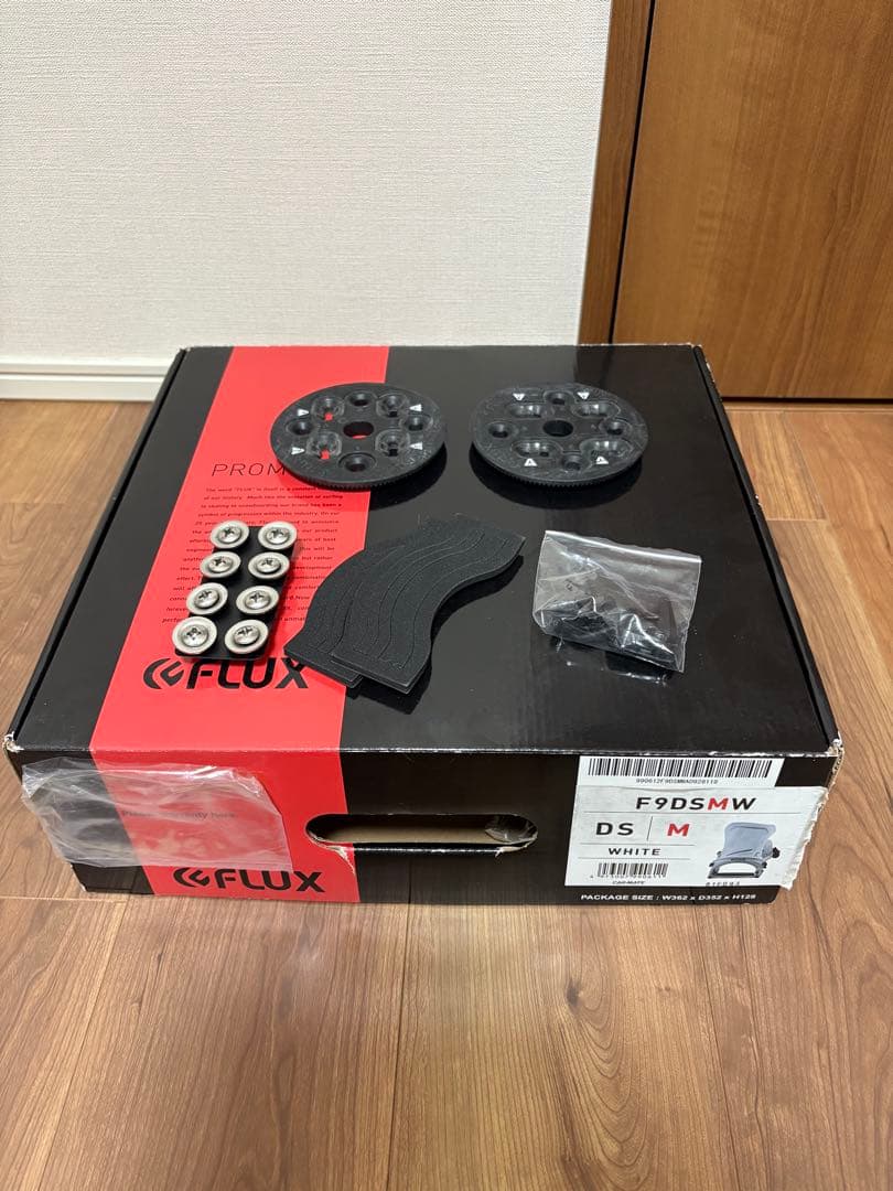 FLUX DS Mサイズ ホワイト ビンディング
