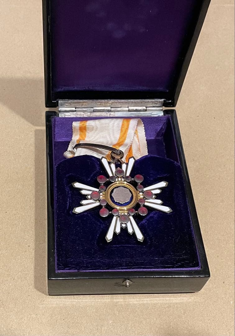 勲三等瑞宝章 箱付