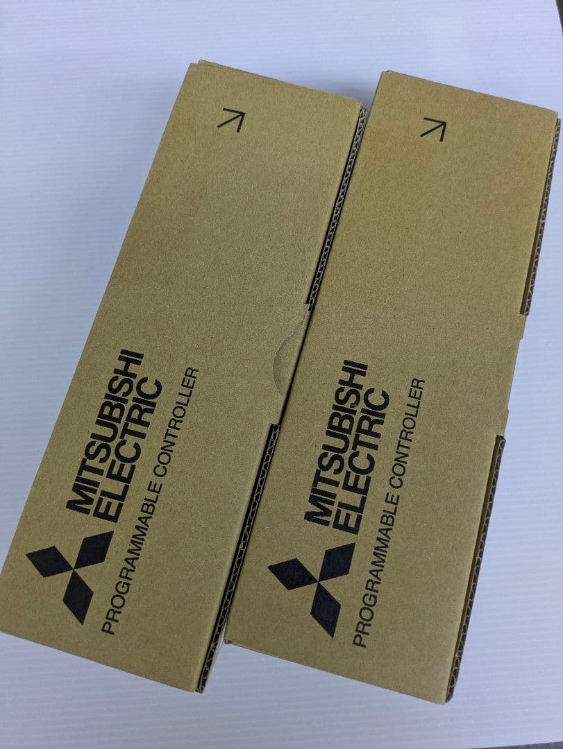 三菱電機CC-LinkIE TSNリモートI/O NZ2GN2B1-32D 2個