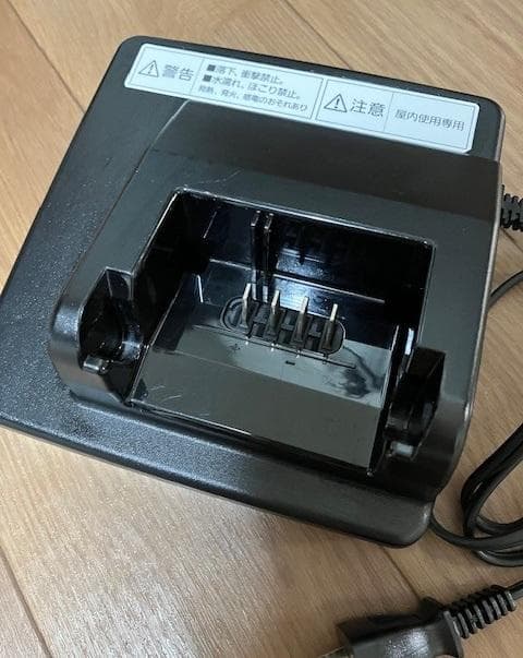 パナソニック電動自転車用バッテリー充電器 NKJ075Z1