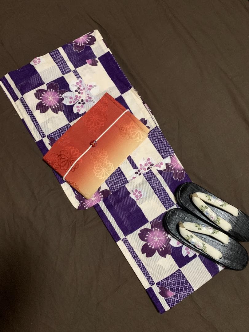 画像の赤帯+お任せ帯締めつき◆最高級【綿絽浴衣】古典紫すみれの市松涼し桜ゆかた